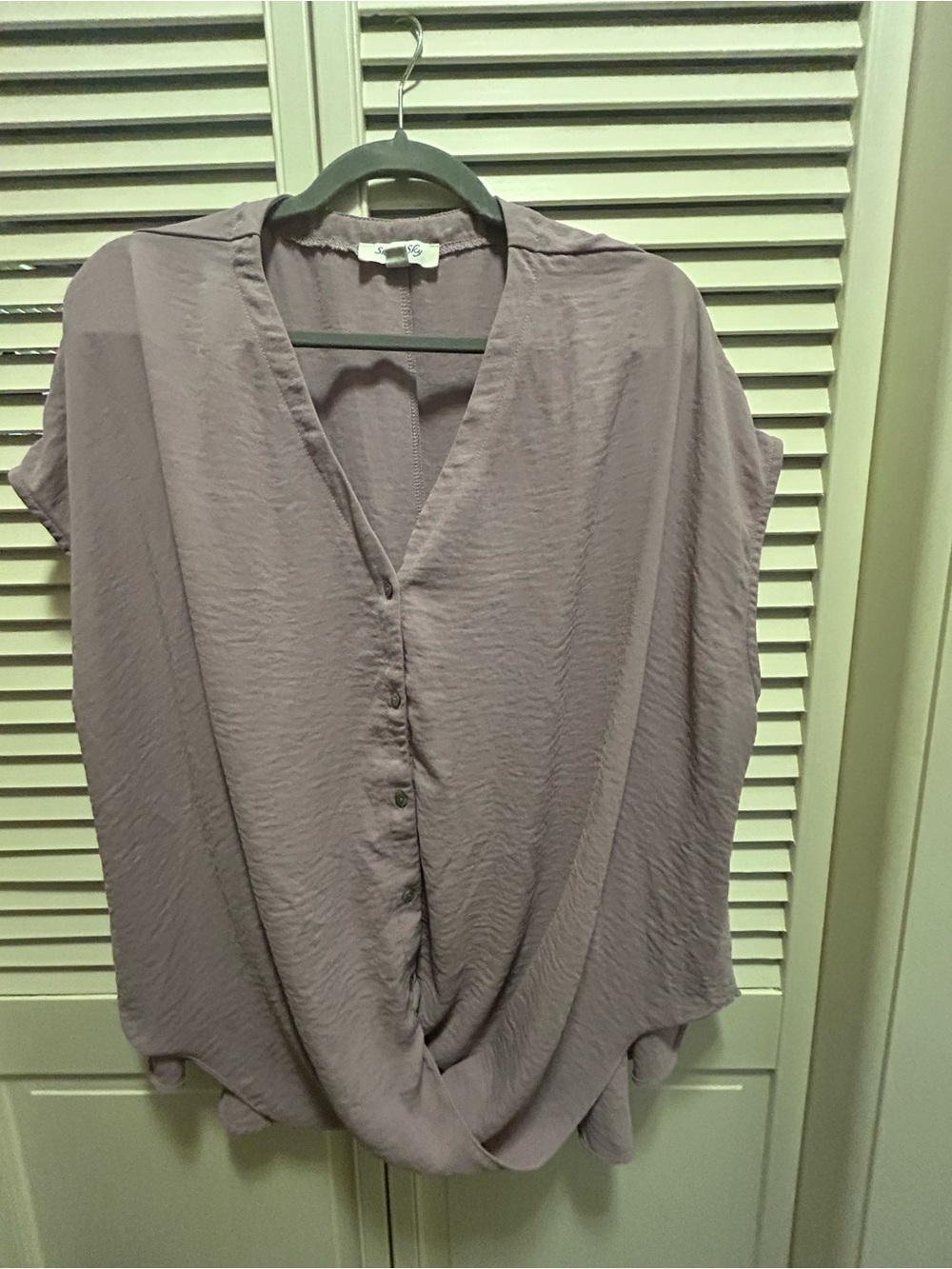 She + Sky Mauve V-Neck Button Front Draped Blouse